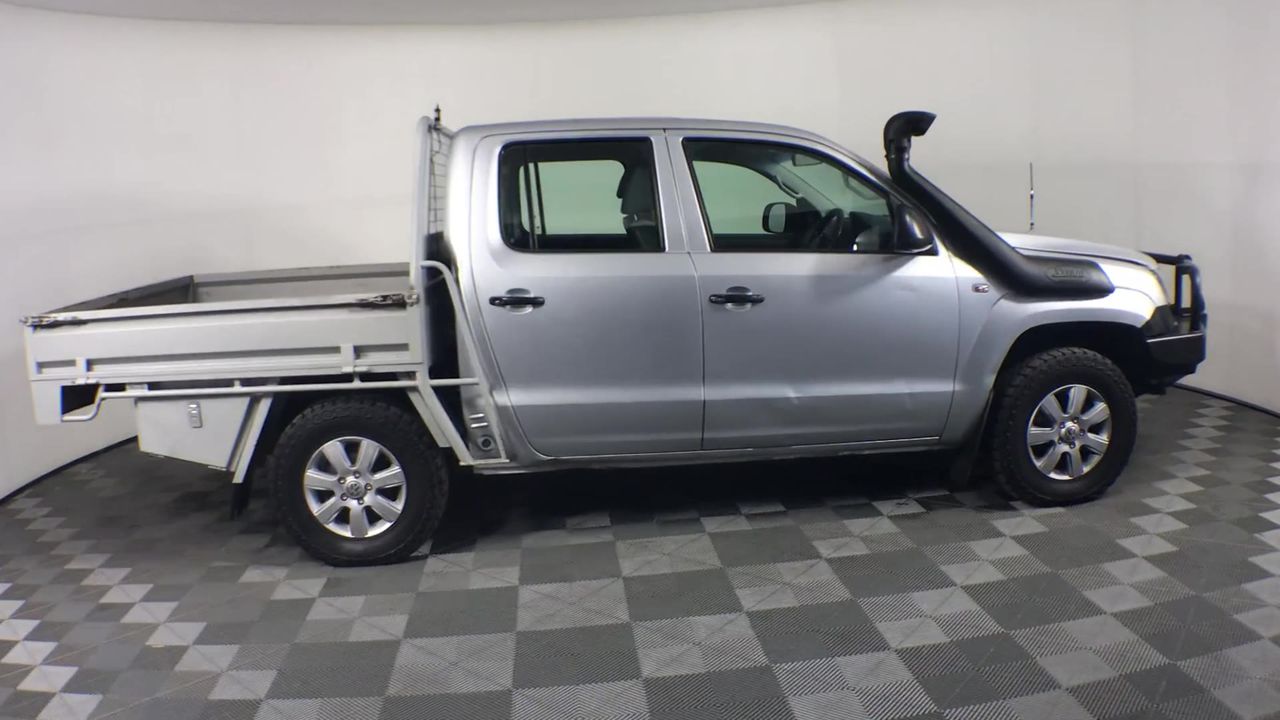 Wolf Blass Red Label Sauvignon Blanc (6x 750mL). Current Vintage Release.