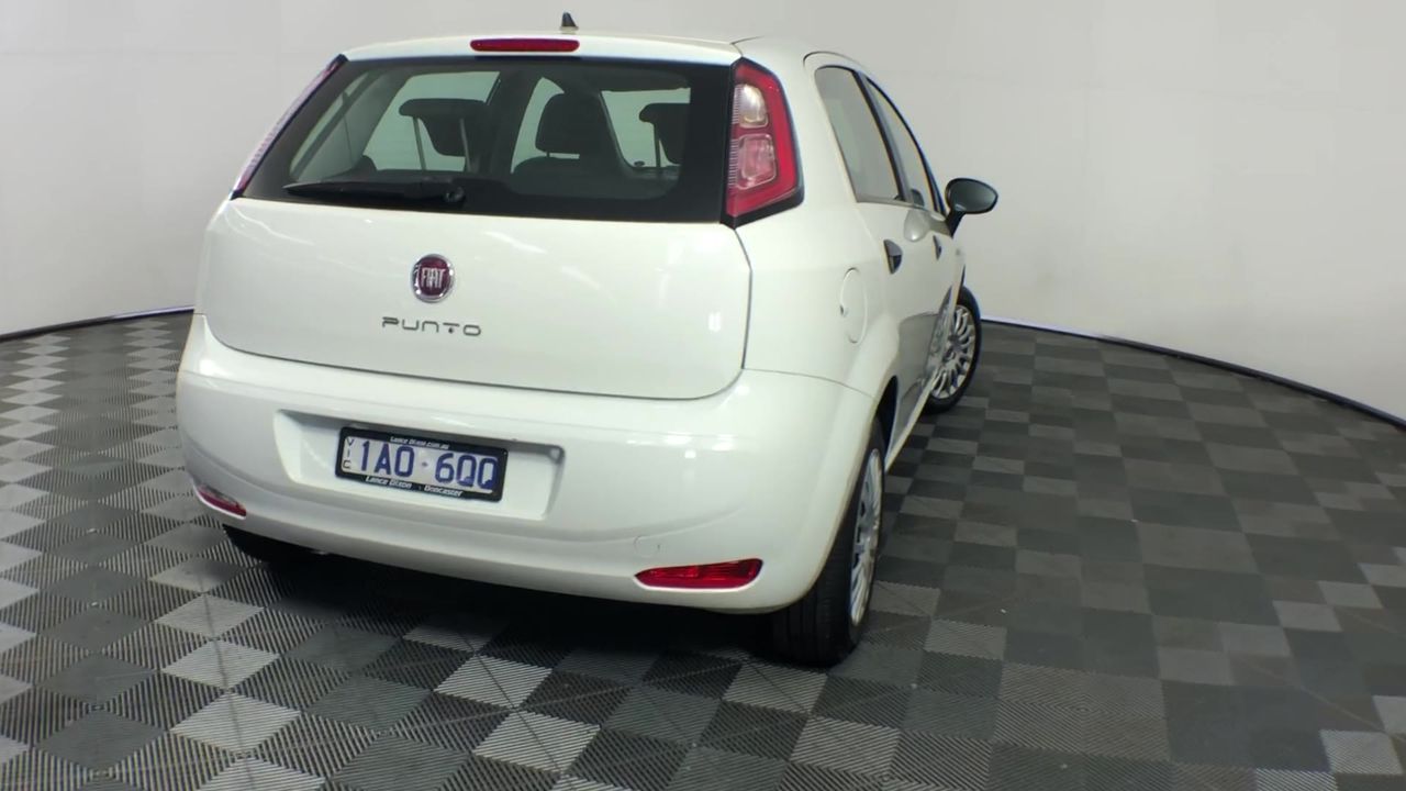 McGuigan Signature Chardonnay 2022 (6x 750mL) SEA