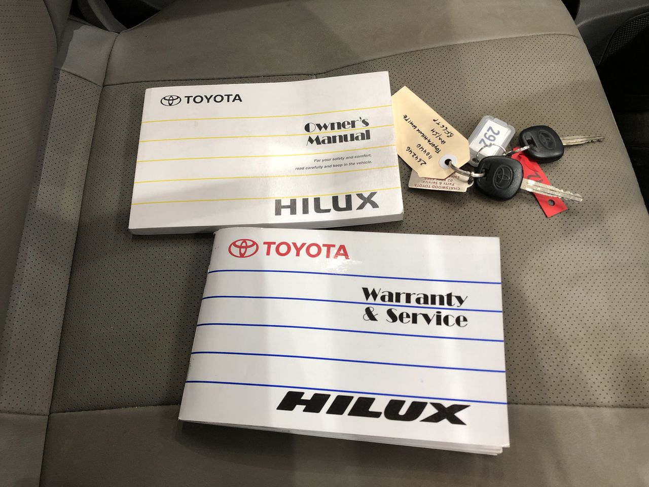 NED KELLY UNIQUE BOXED SET OF 1 GOLD INGOT & PISTOL - FINISHED IN 24K GOLD