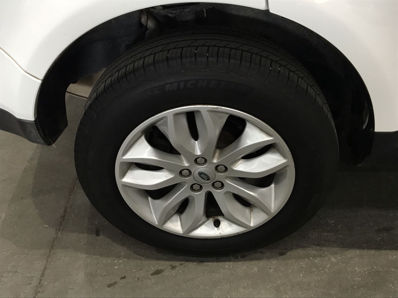 The NEW XC Ford Cobra Colour ``SILVER STUNNER`` 43mm COIN