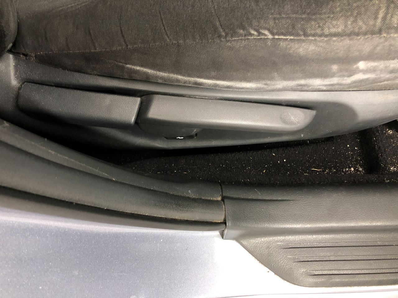 0.39 TCW White round diamond