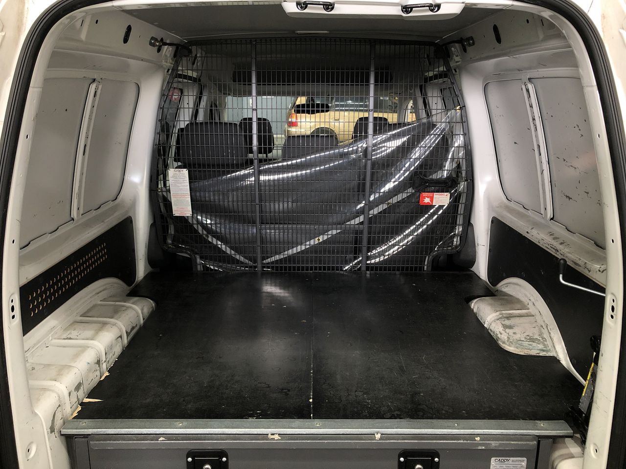 14K/Italy 2.0ct Green Princess Cut  Yellow Gold Filled Ring(stamped)Warrant