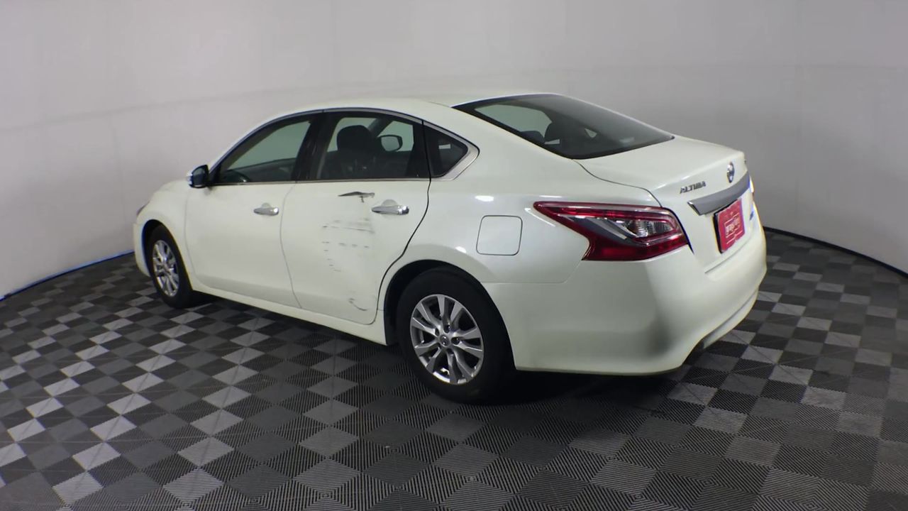 8x Assorted Refrigerators - Moranbah