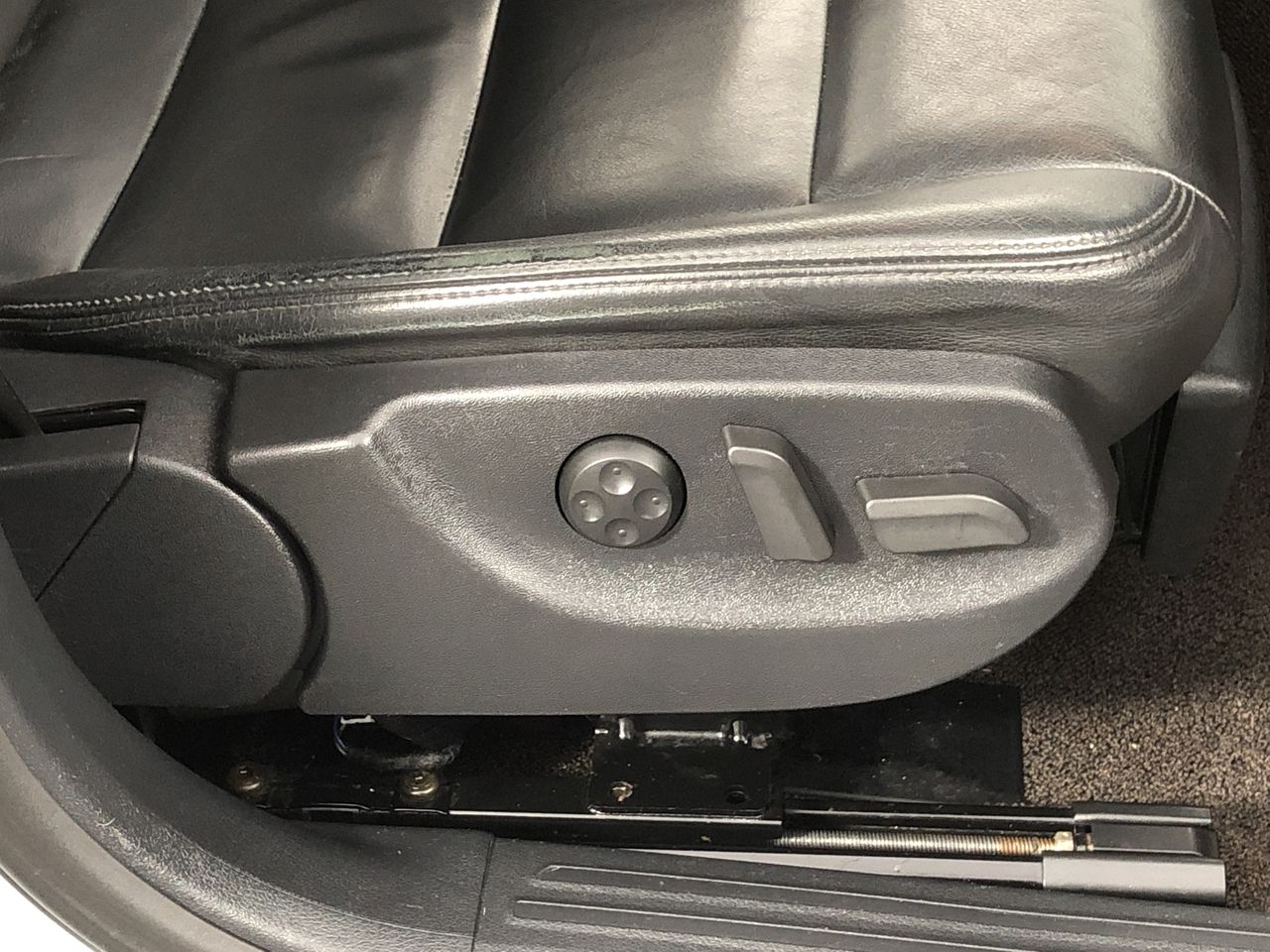 2.65 Carat White/off white diamond various bulk