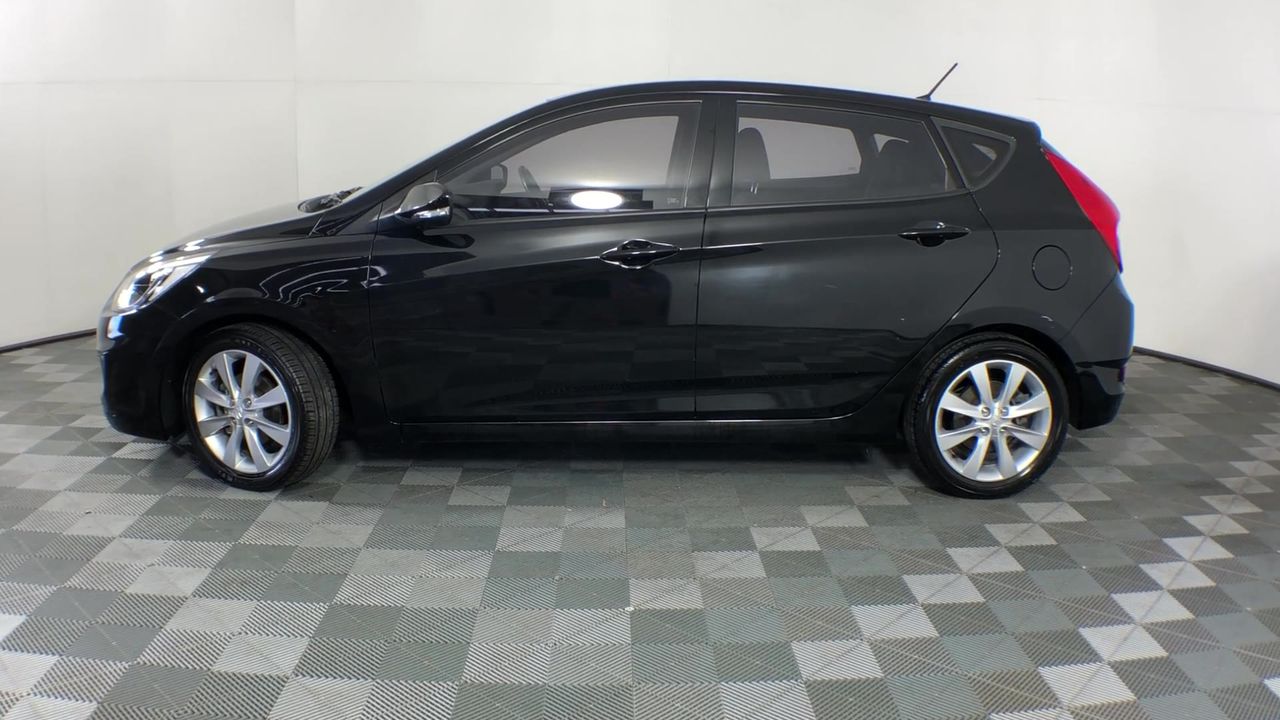 BIJ'OR-18ct Heavy YellowGold Dark Blue Filigree Heart Locket-USA,RRP $59