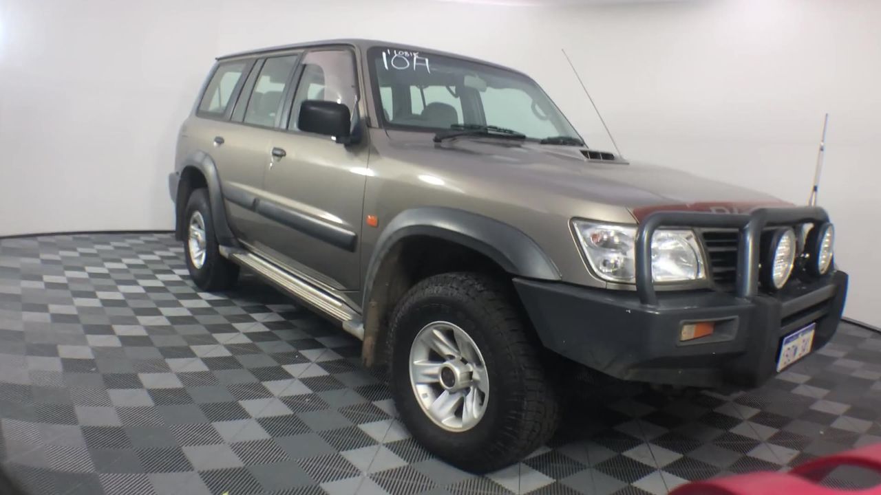 18K White Gold -Filled Clustered Chain Bracelet Simulated Diamonds - 22.8cm