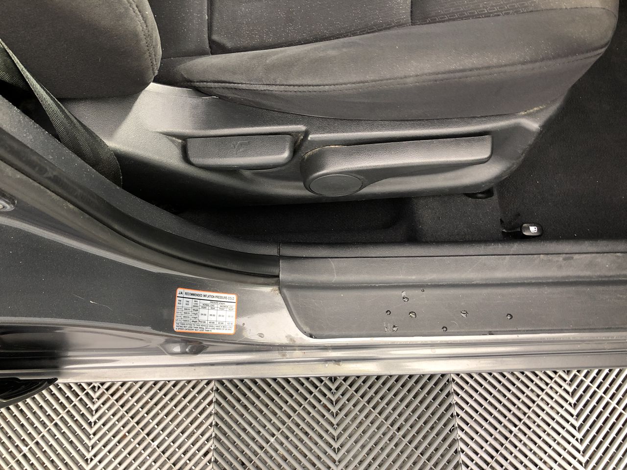 0.245ct GRA Certified Moissanite 925 Silver Swirl Band Ring - Size 9