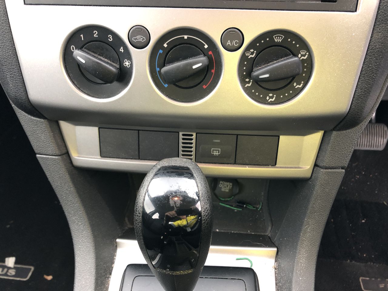 <p>2004 VOLVO EC140 BLC Hydraulic Excavator</p>