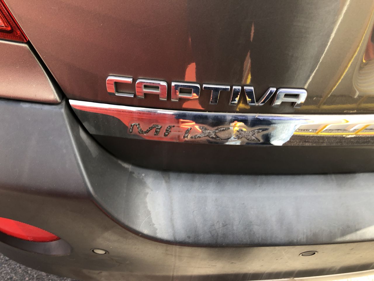 REMINGTON Super Glide Ceramic Hair Straightener.