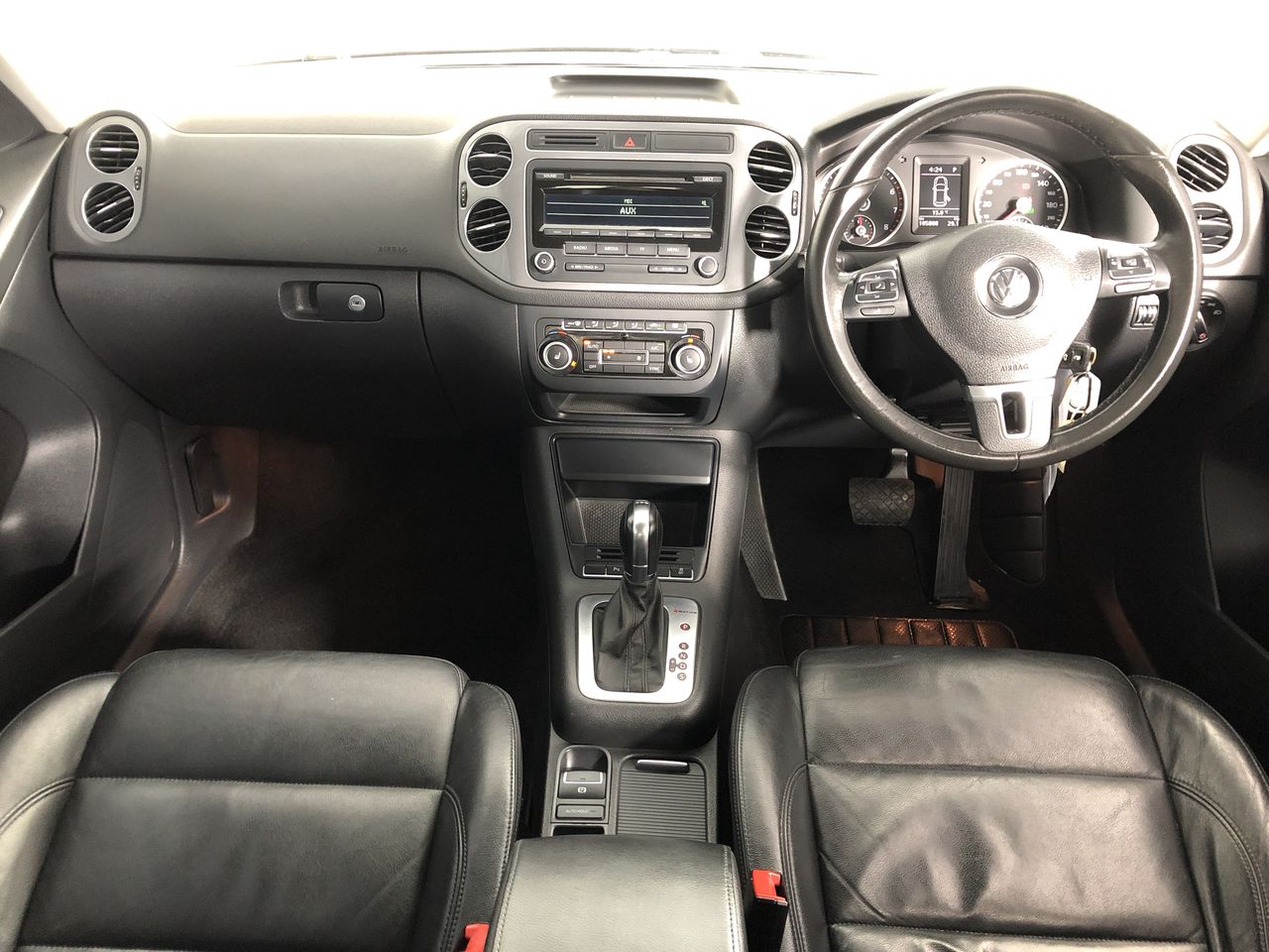 <p>Tennant M-30 Ride-on Scrubber Vac</p>