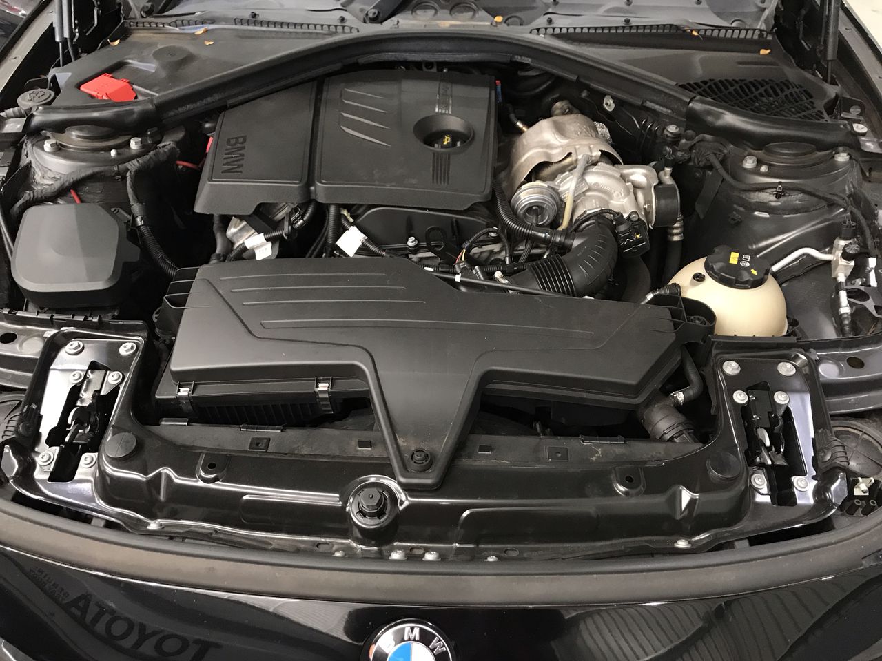 Lake Road Marlborough Sauvignon  Blanc 2023 (12x 750mL), NZ.