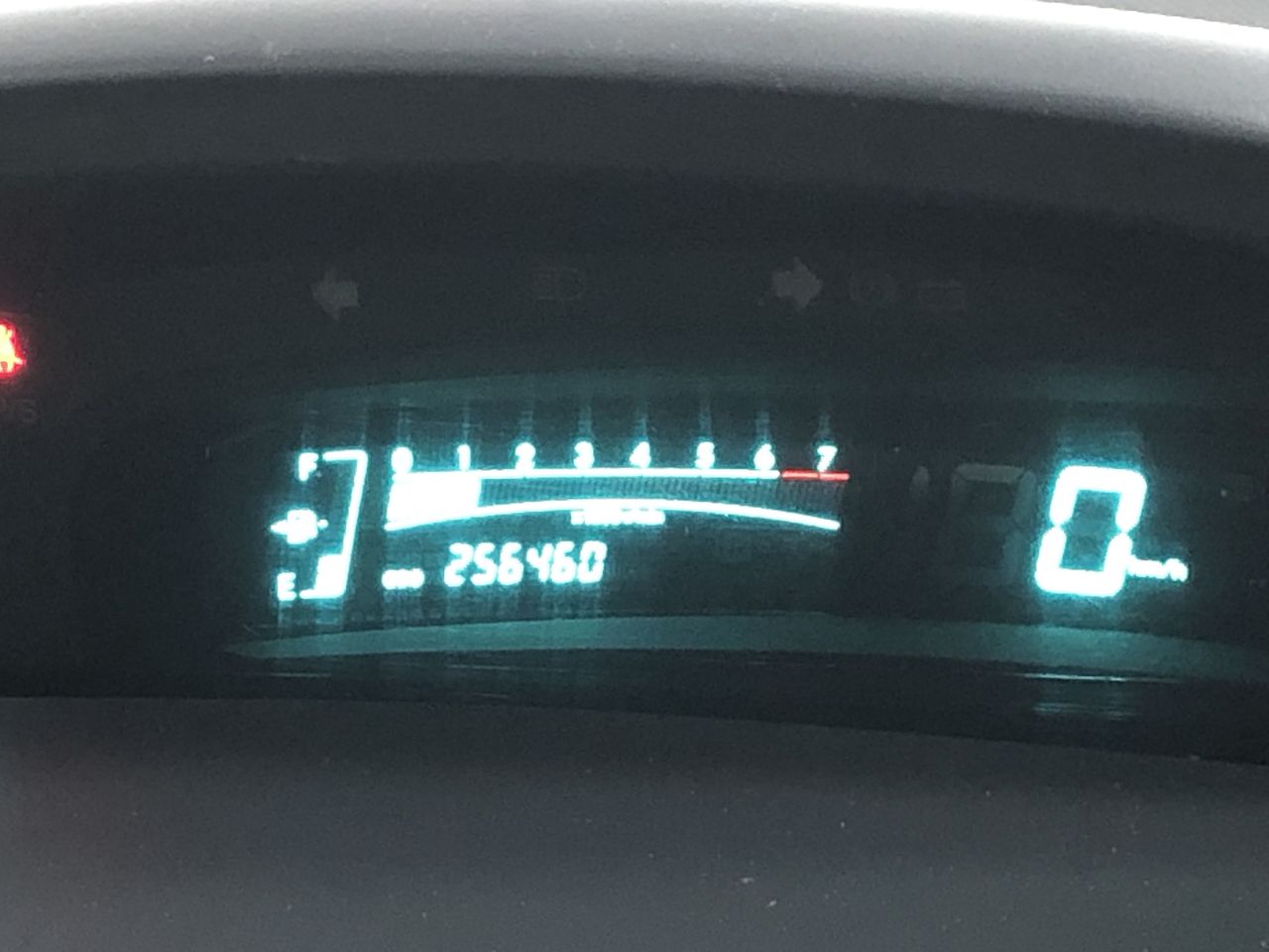 Qty Pneumatic Rams x 4