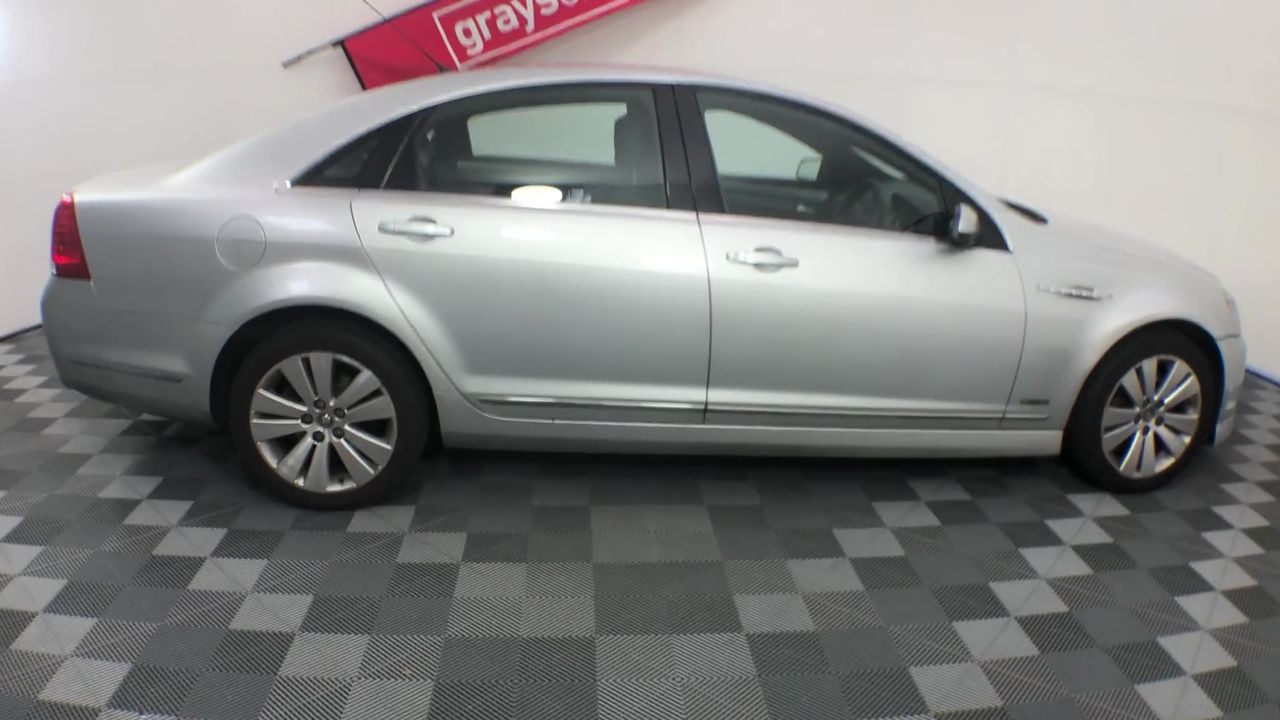 Stunning Aroma Perfume Lotus Bracelet - Brown - missing crystal