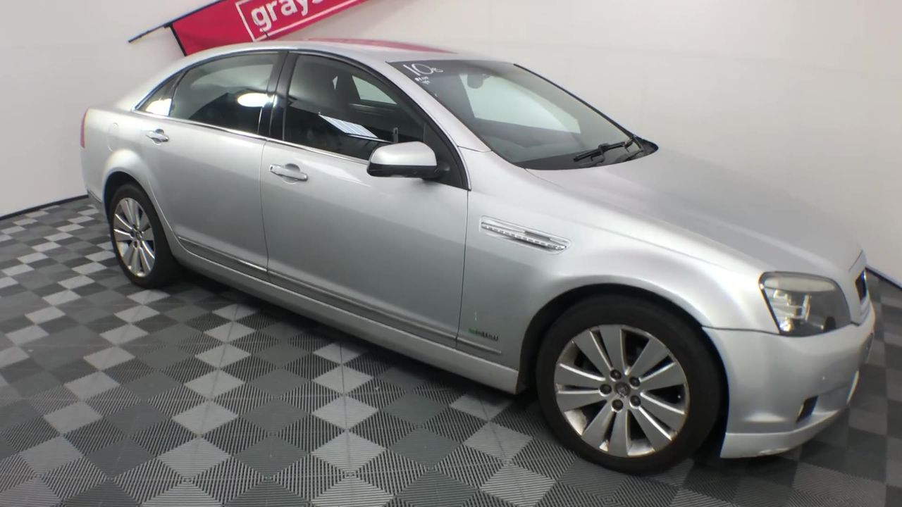 Designer Stainless Steel Simulated Diamond Feather Necklace in Silver