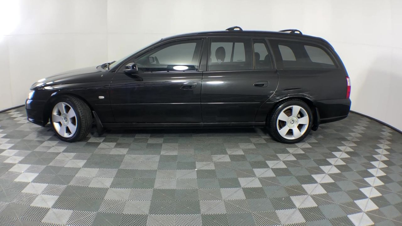 <p>2002 Suzuki Motorcycle</p>