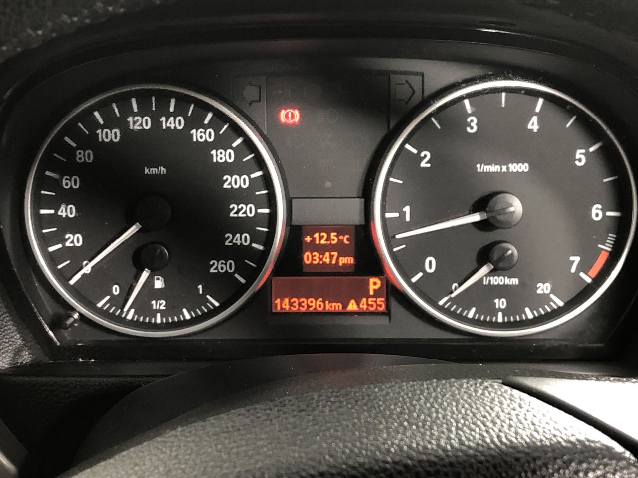 <p>2007 Nissan UD 4 x 2 Pantech Truck</p>