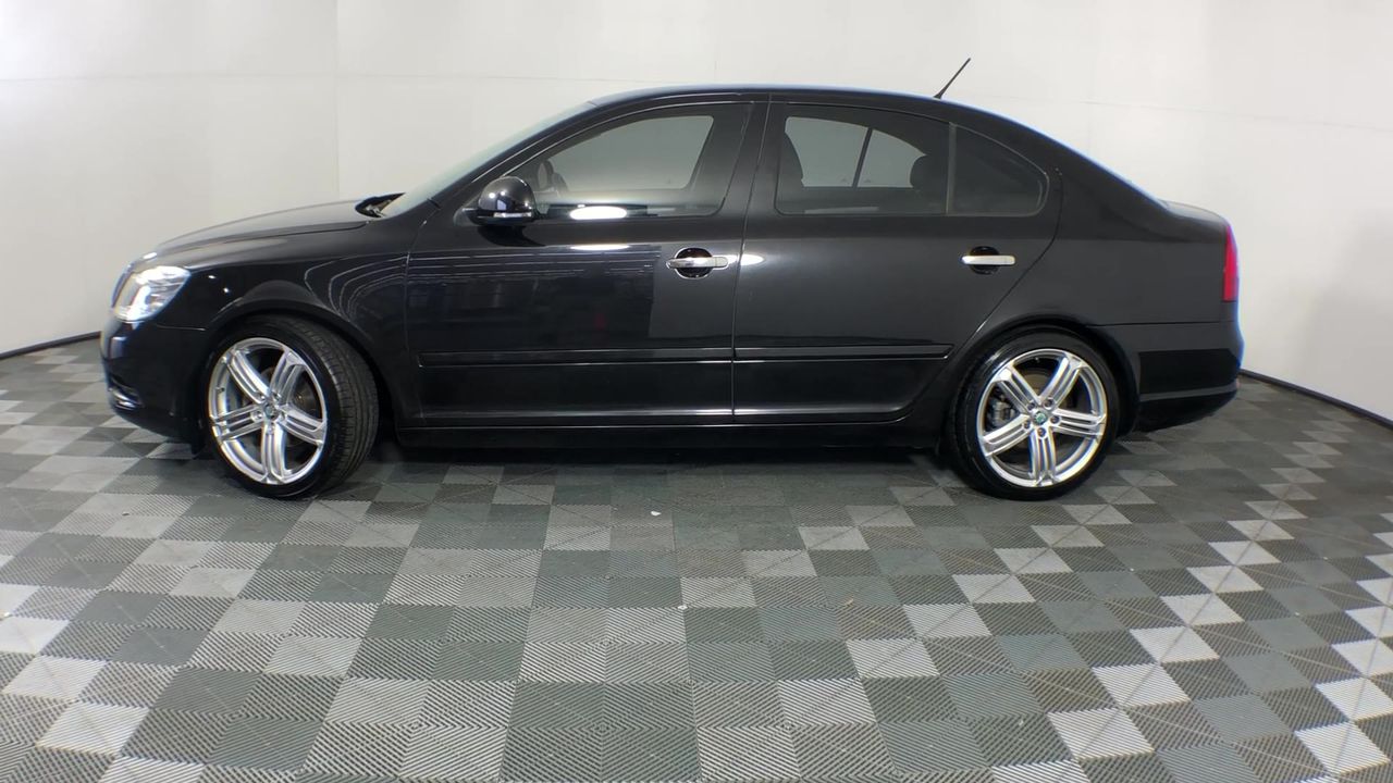 9.22 Carats Cornflower Tanzanite