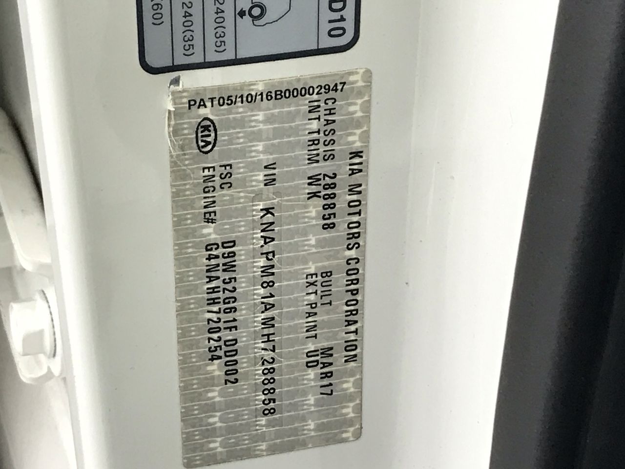 Wolf Blass Red Label Tawny NV (6x 750mL).