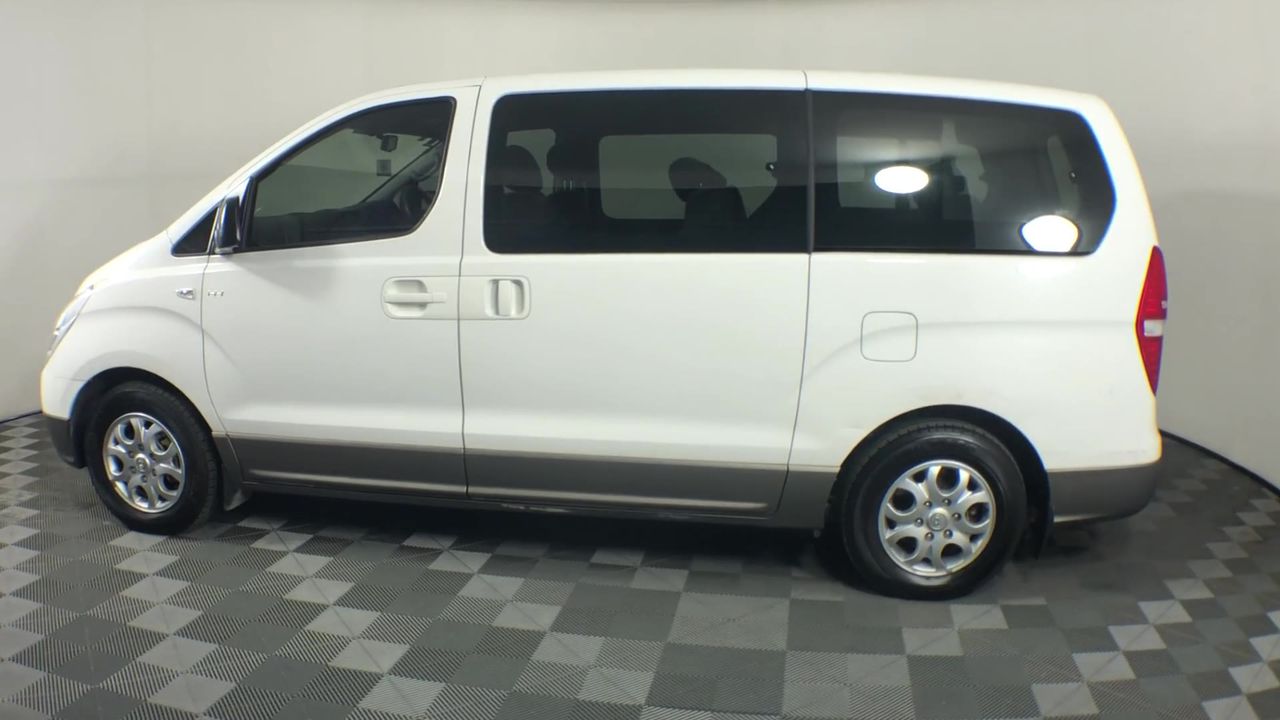 Elephant in the Room Buttery Chardonnay (6x 750mL).