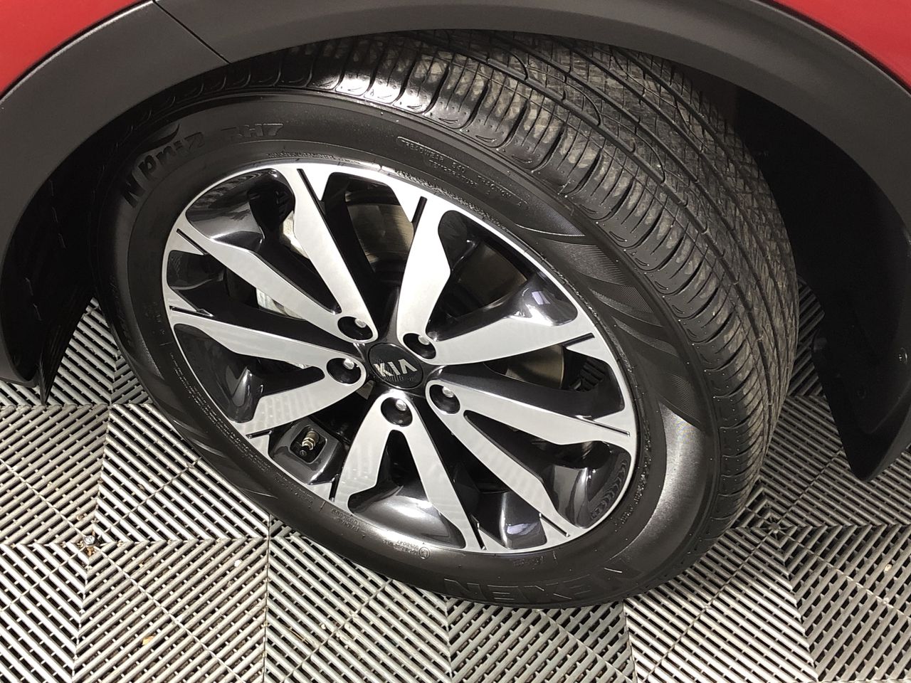 EPCOS B43586-S3468-Q3 Electrolytic Capacitors (Lot of 6)