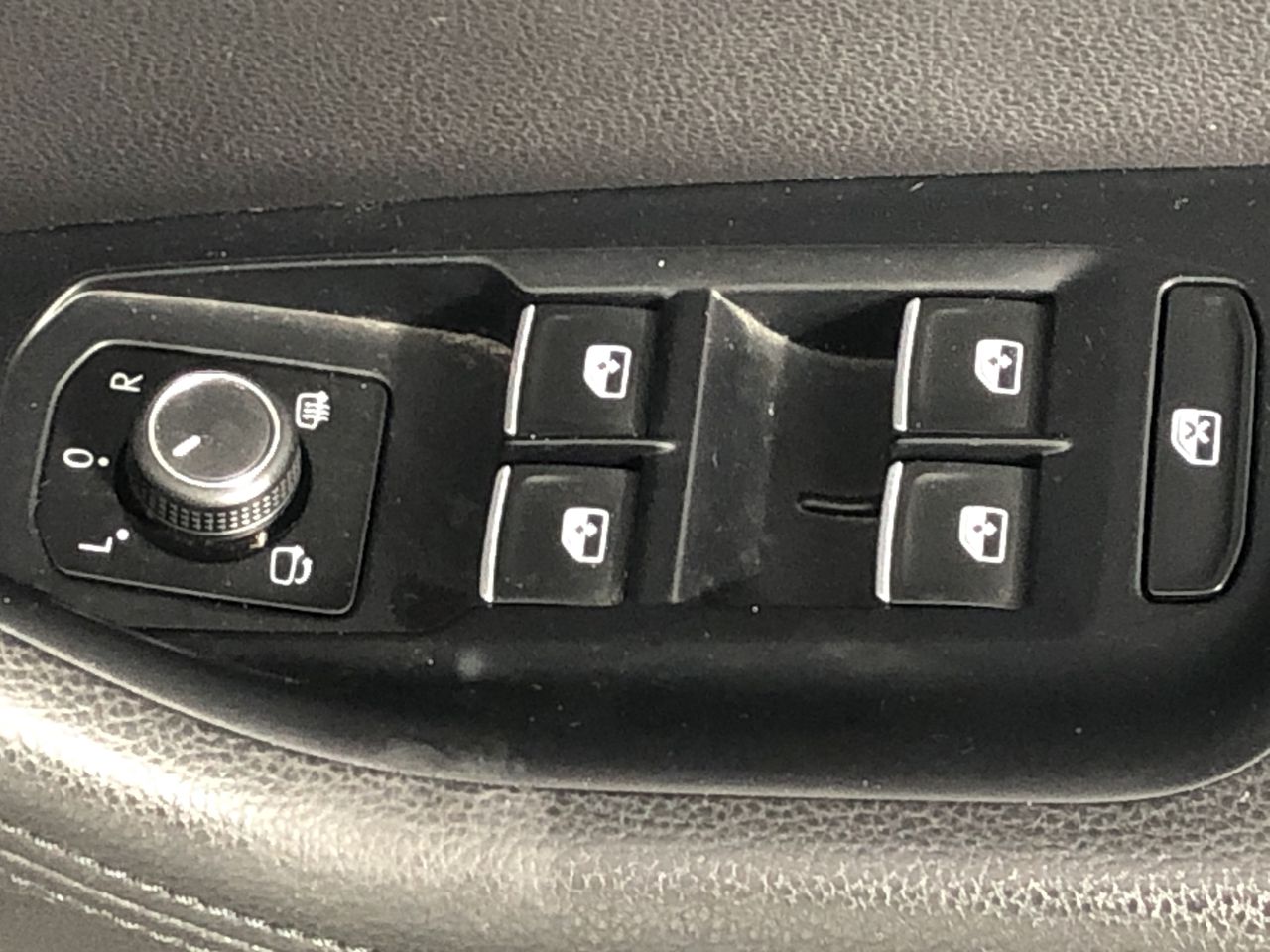 Jim Barry The Cover Drive Cabernet Sauvignon (6 x 750mL), SA.