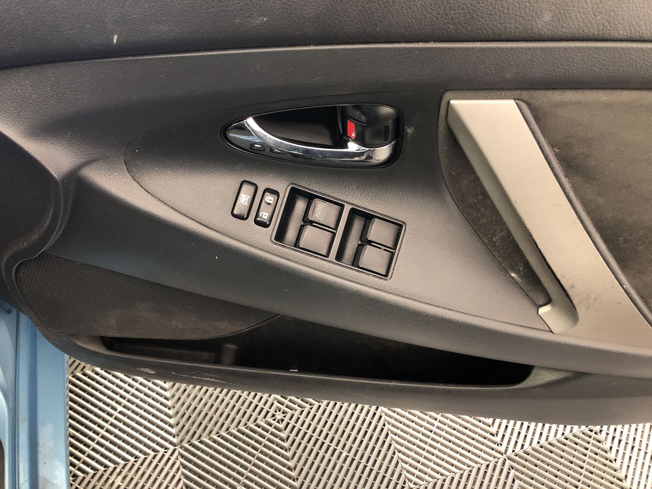 NED KELLY UNIQUE BOXED SET OF 1 GOLD INGOT & PISTOL - FINISHED IN 24K GOLD