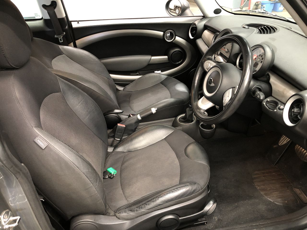 2020 - Australia SUPER CARS 1983 MAZDA RX7 ALLAN MOFFAT- 50c COIN