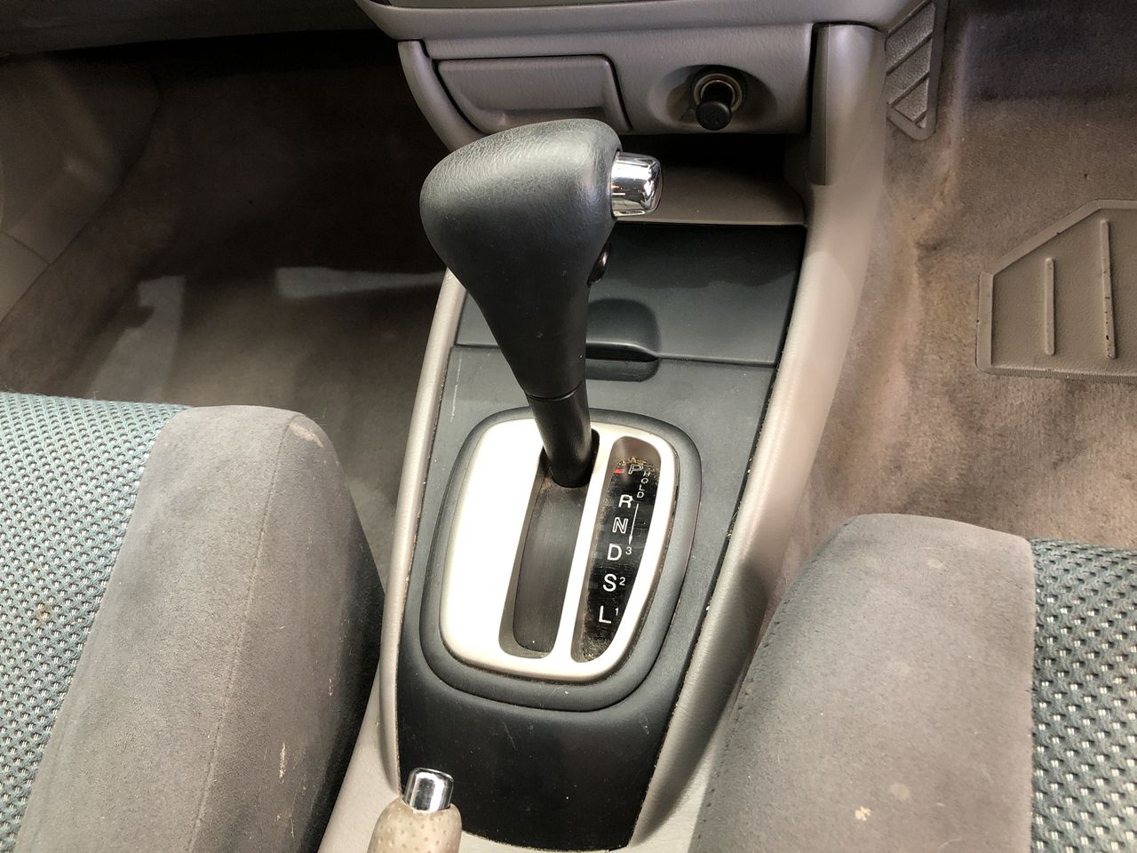 <p>2009 Isuzu FH 4 x 2 Dual Steer Sweeper Truck</p>