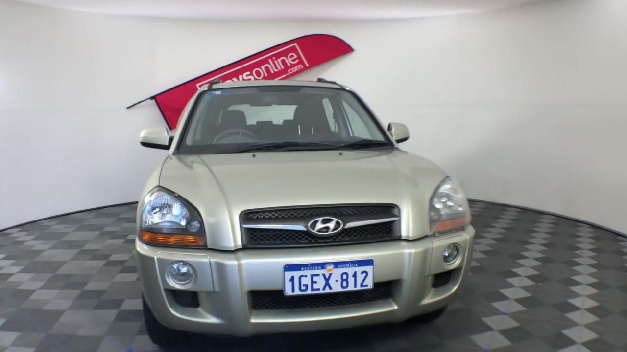 1966 Australia Queen Elizabeth Silver & 0.12 carat round 4 diamonds