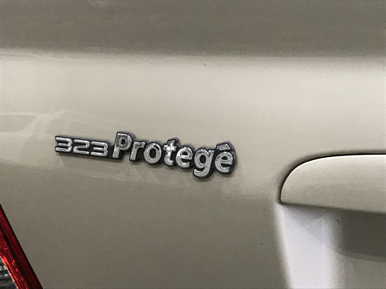 Amazon Basics Single Toggle Light Switch Outlet Wall Plate, Oil Rubbed Bron