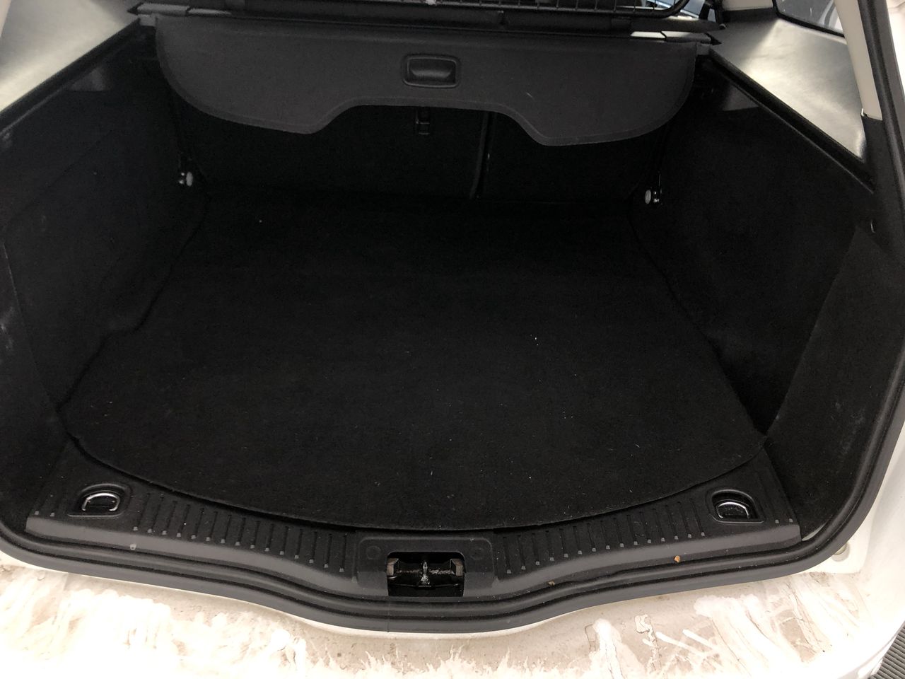 Solid 925 Sterling Silver Pendant Featuring a Crystal by Swarovski®