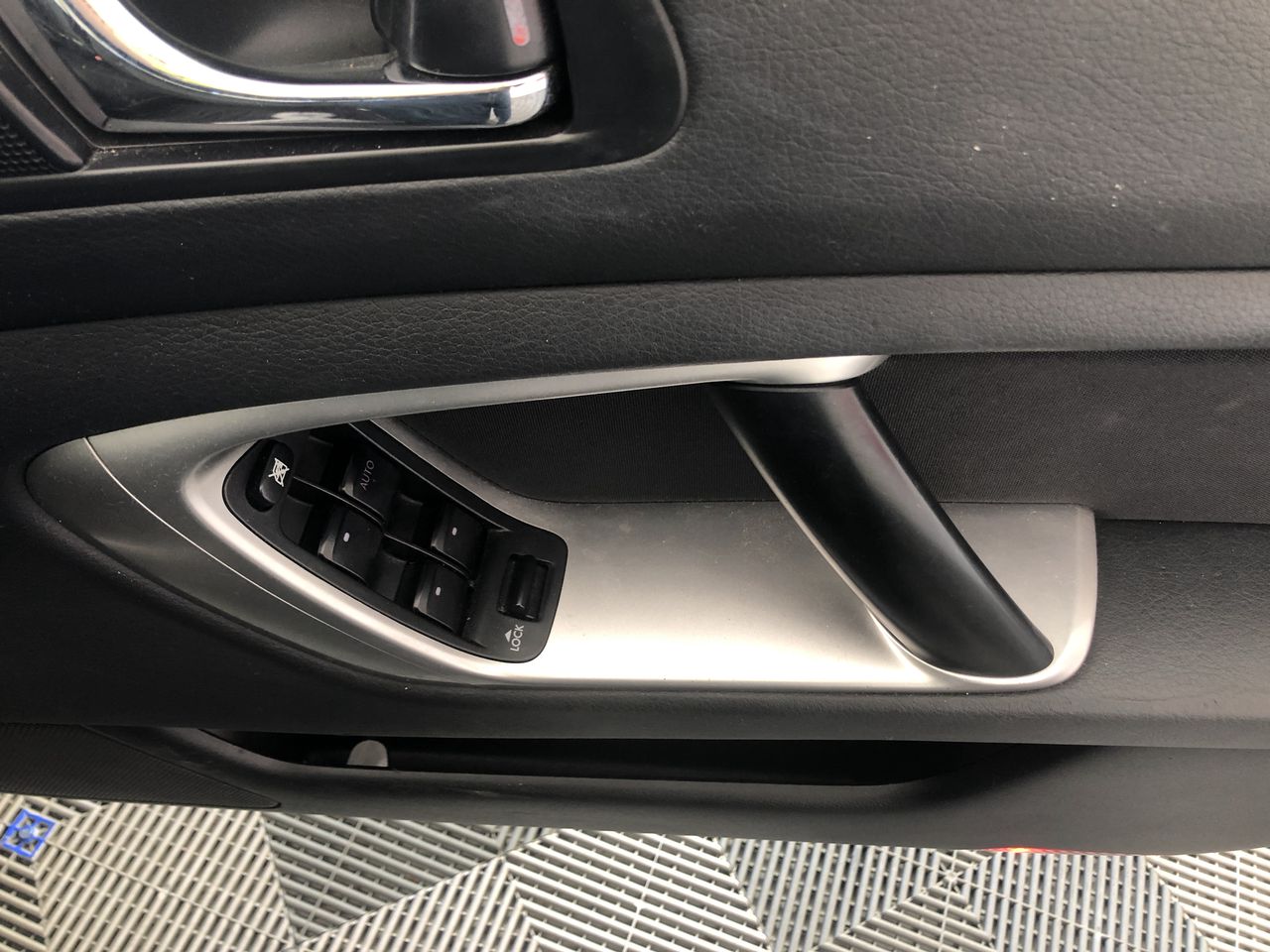 Unisex Black Volcanic Lava Rock Beaded Crystal Initial "E" Bracelet -Yellow