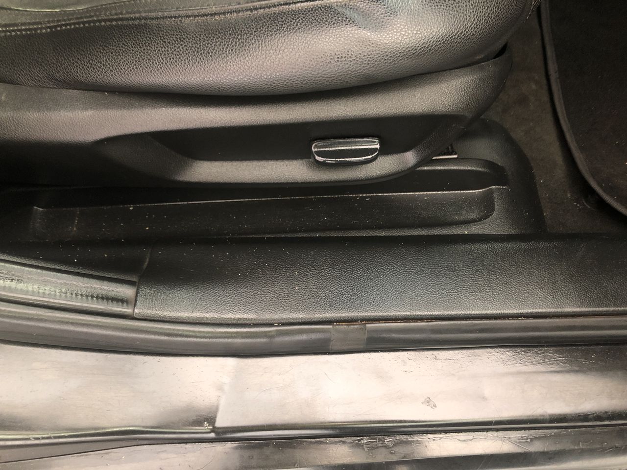 Stunning Rhodium Plated Simulated Diamond Ring - US Size 6