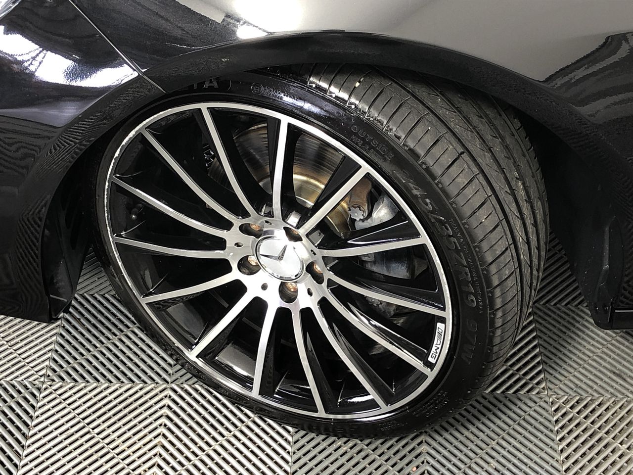 Aboriginal Flag, 1/10th Oz (ApproX) 999 Pure Solid Silver Bullion Coin, C.O