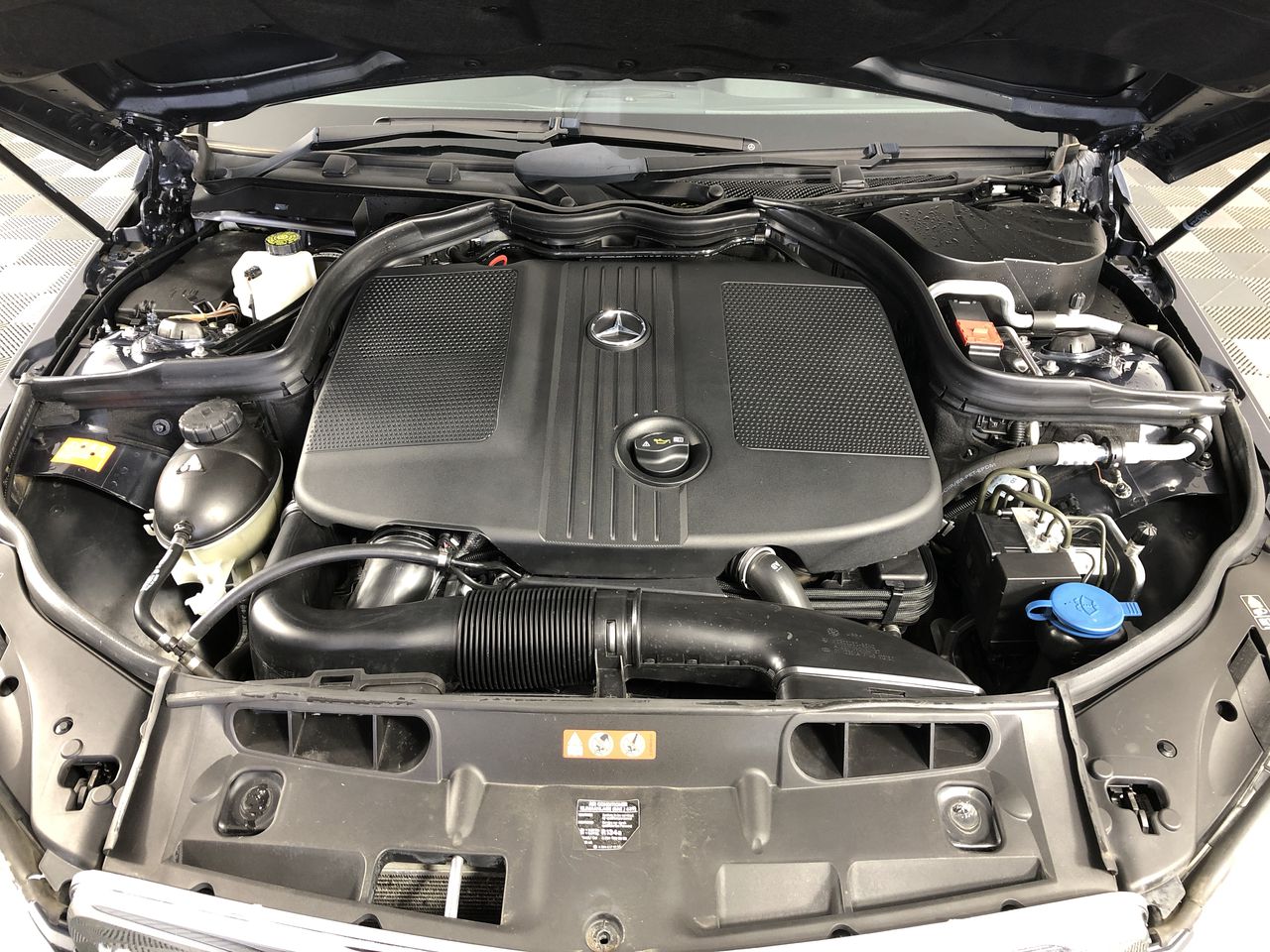 1/100 Scottdale gold bar x 2, 1 Gram Valcumbi bar x 2 & 1 Gram Silver Bar