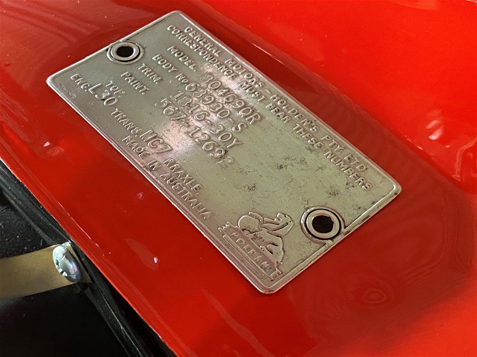 Bulk items, gold diamonds, silver coins