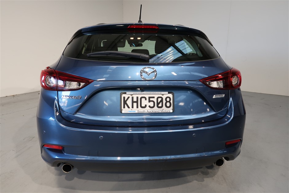 18K White Gold-Filled Cuban Style Link Ring with Simulated Diamonds