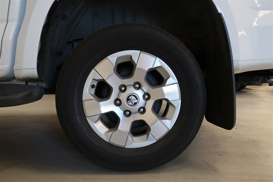 18K White-Filled Cuban Chain Necklace with Simulated Diamonds - 55.8cm