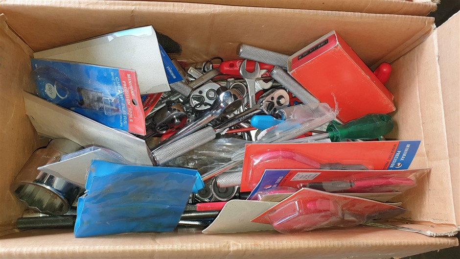 1.00 Carats Brilliant Polish Round Cut White Diamond CVD-Not Certified