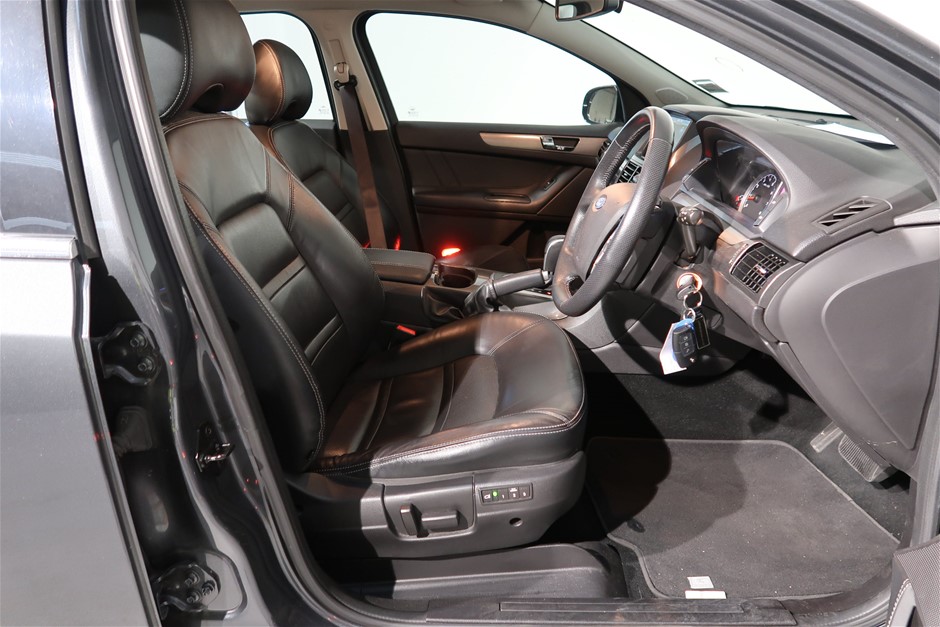 0.07 carat white round 4 diamond