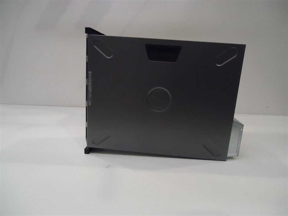 <p>Pallet of Assorted Power Tools </p>