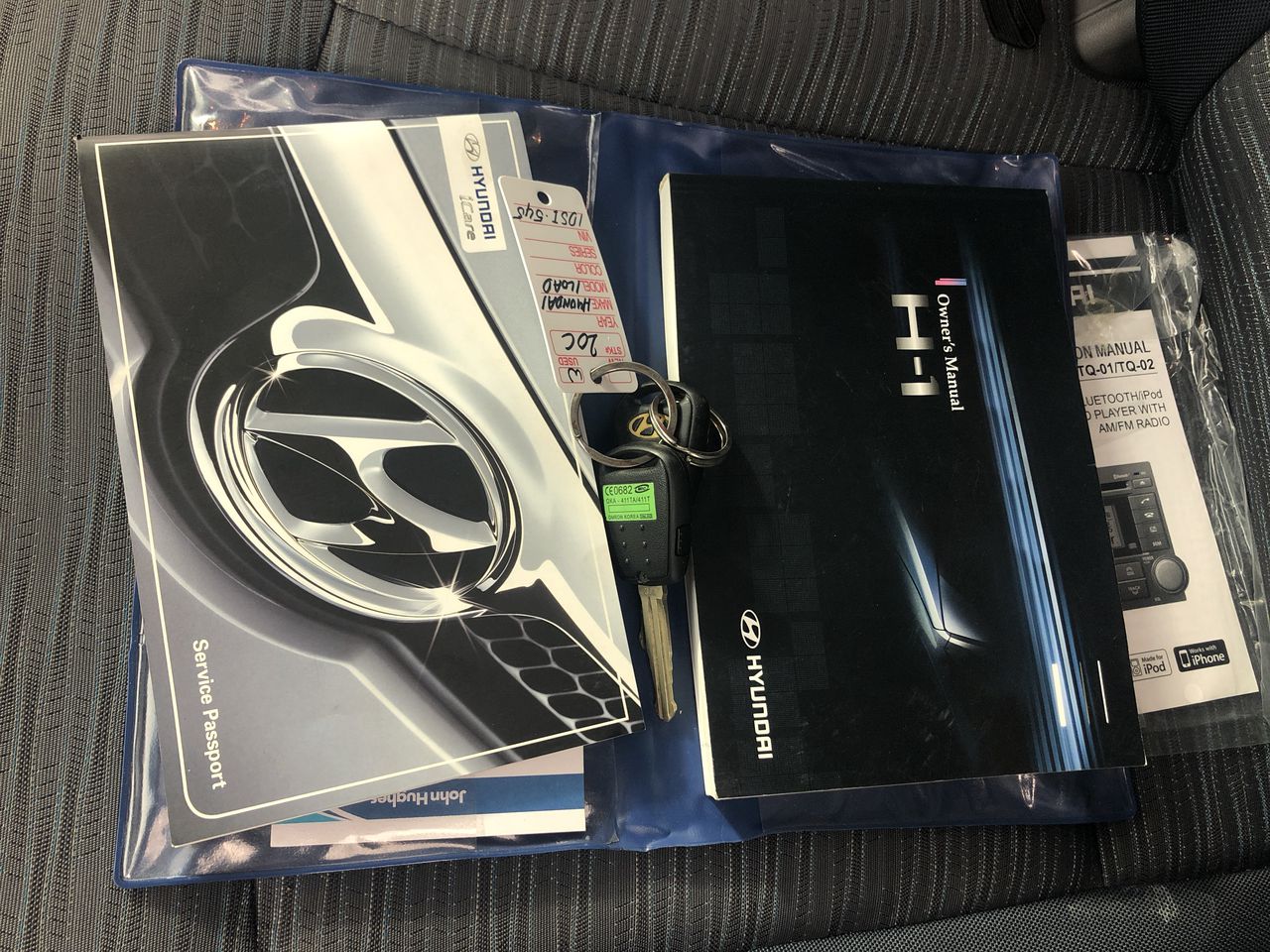 <p>Approx 10 Assorted Computer Monitors </p>