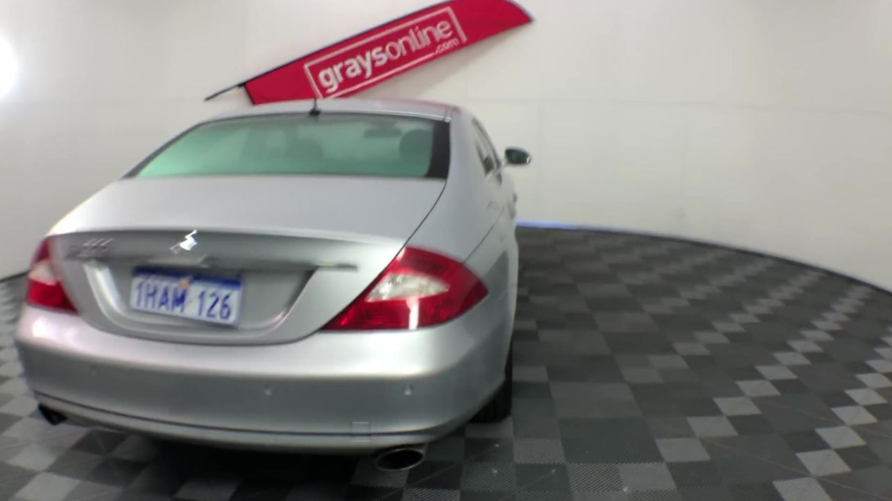 Pack of 20pc ORAL-B Replacement Brush Heads. N.B: Damaged pckaging & 2 x br