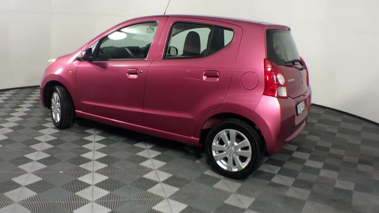 MIU Set of 4 Stainless Steel Mixing Bowls w/ Graters. NB: Used, not in orig