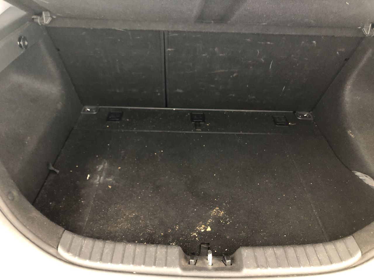 COLGATE Blast Water Flosser. N.B: Minor use.