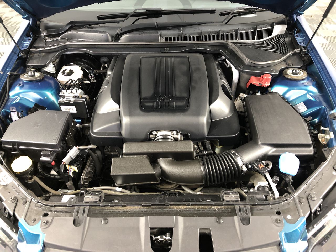 MIKASA Enameled Mango Wood Serving Bowl, Grey Diamond Pattern. Dimensions: