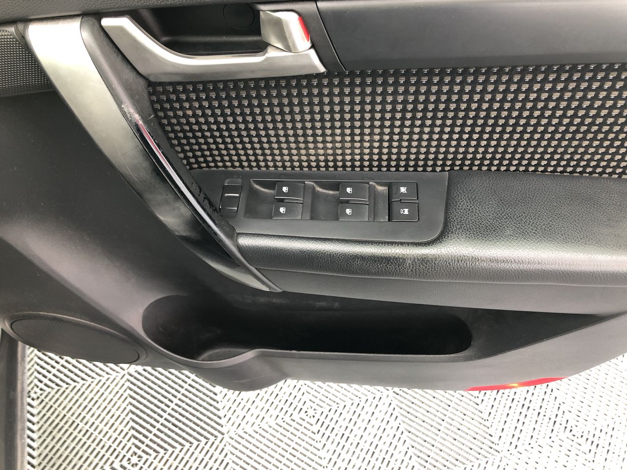 Assorted 10Lt Tins of Paint x 6