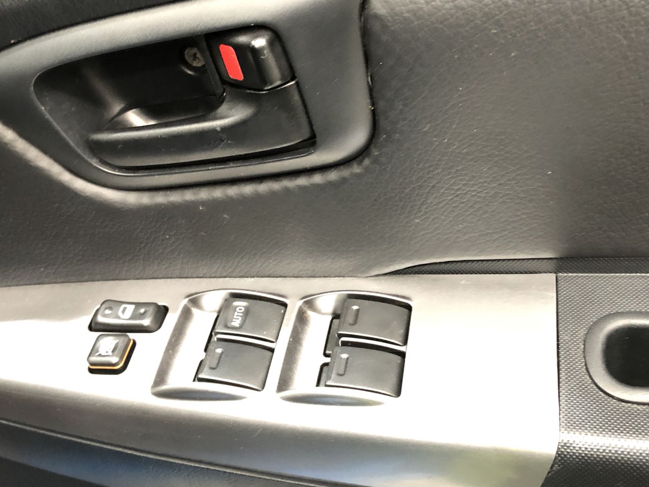 Elegant 18K White Gold plated Simulated Diamond Necklace