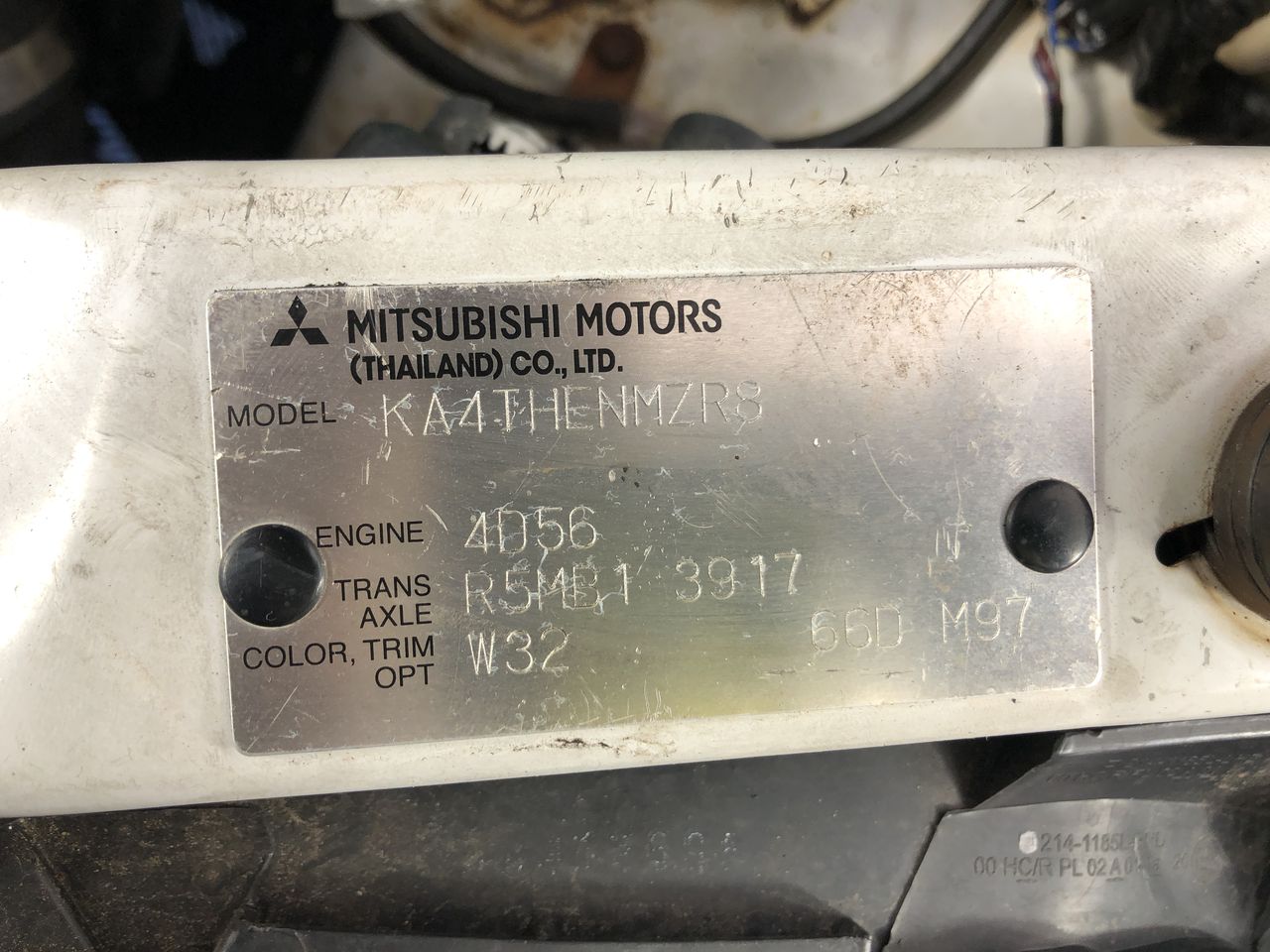 White Mixed Shape Freshwater Pearls & Baroque Pendant Jewellery Set