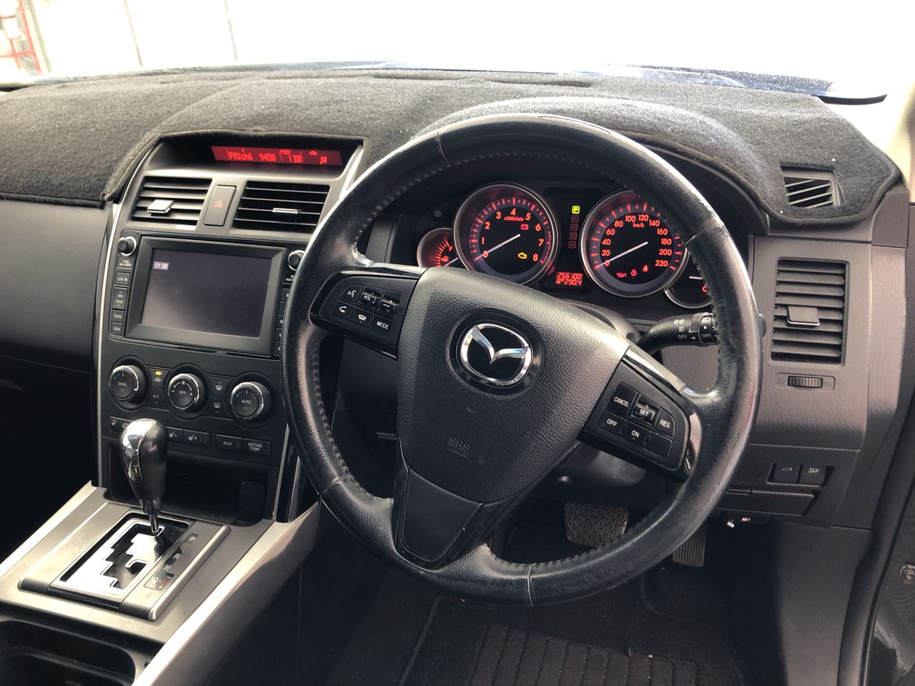 1990 Australia - 5 Dollar Coin - ANZAC Queen Elizabeth II-UNC